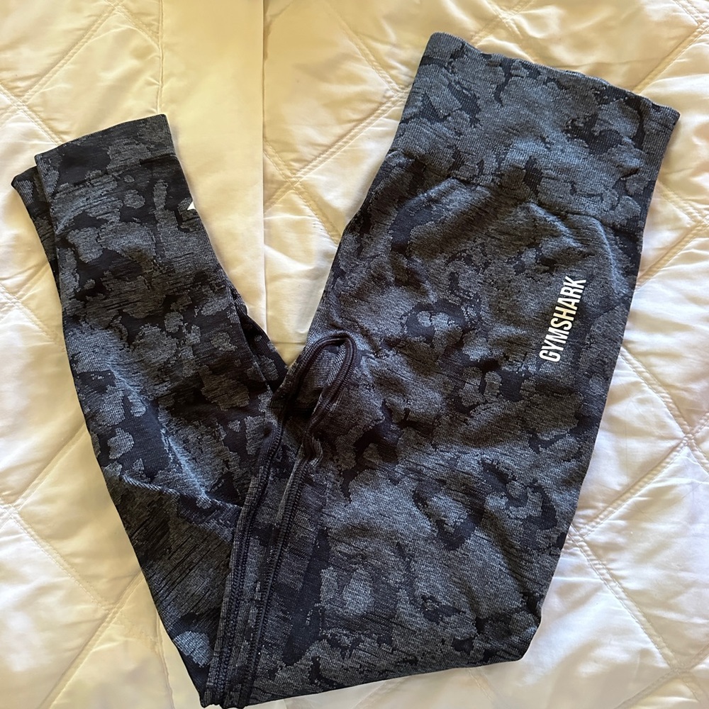 Gymshark camo leggings small hole in butt barely noticeable